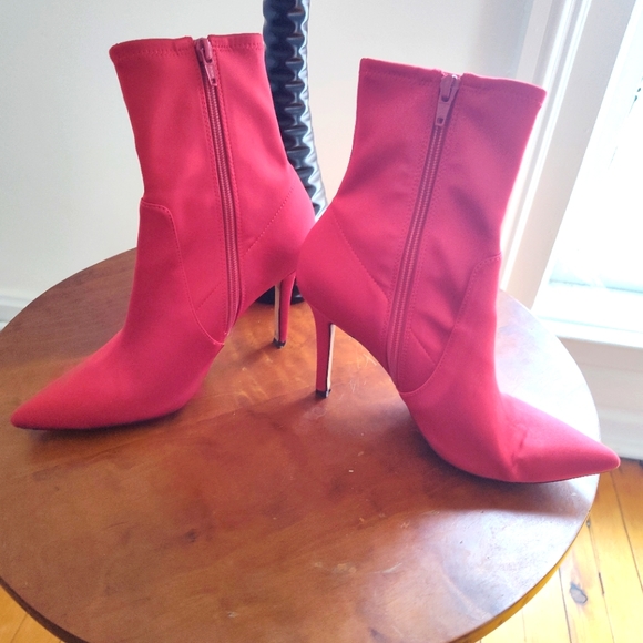 Aldo Miriracien red stretch stiletto fabric bootie - Picture 2 of 5